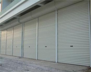 如何正確使用成都電動卷簾門？