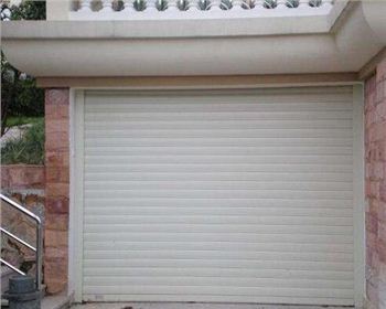 操作成都?xì)W式卷簾門(mén)要注意哪些事項(xiàng)？